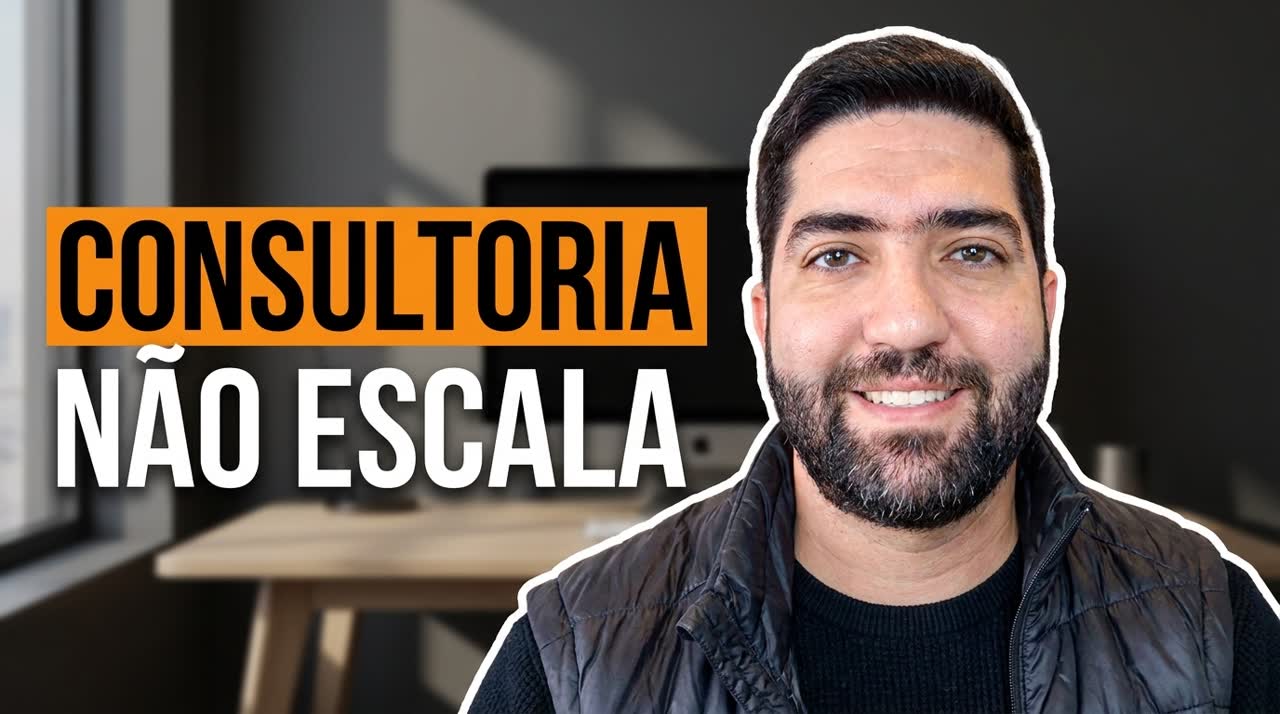 Capa de vídeo com a pessoa recortada, fundo de escritório e o texto Consultoria não escala